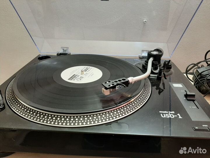 Проигрыватель пластинок music hall usb 1
