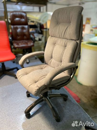 Компьютерное кресло