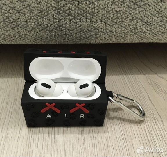 Чехлы для Apple AirPods Pro