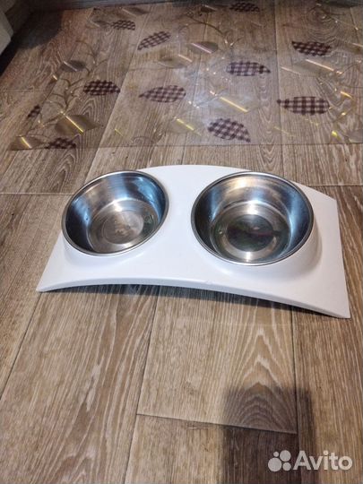 Миски на подставке для собак и кошек