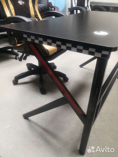 Игровой компьютерный стол лайт