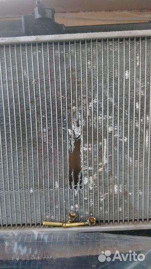 Радиатор охлаждения Тойота Королла ае100-110