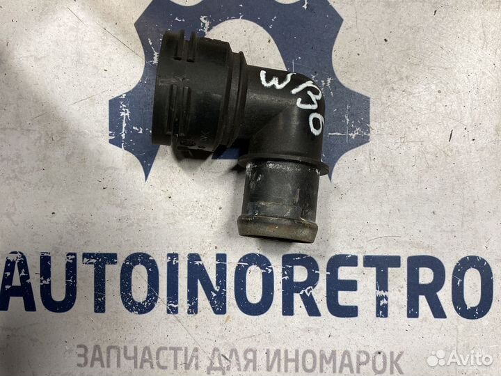 Фланец охлаждения Volkswagen Passat B6 1J0122291F