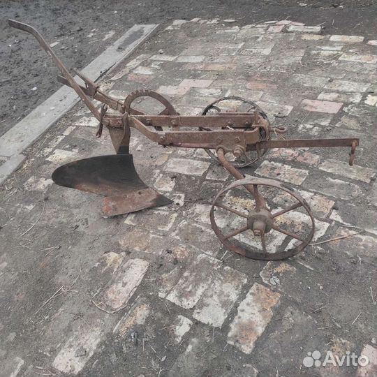 Плуг конная