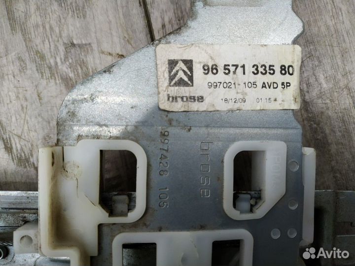 Стеклоподъемник передний правый citroen C4