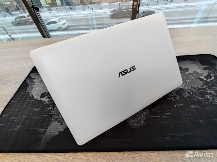 Ноутбук Asus на Intel + SSD