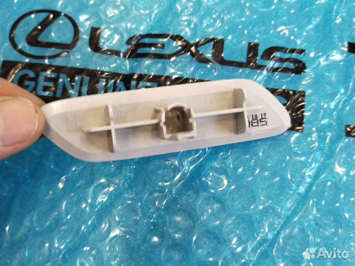 Крышка форсунки Lexus Rx (4) левая белая 2015-2019