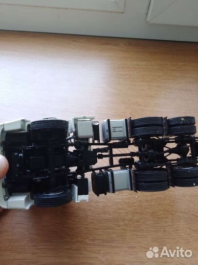 Модель автомобиля камаз 65206 с полуприцепом