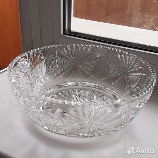 Вазы хрустальные