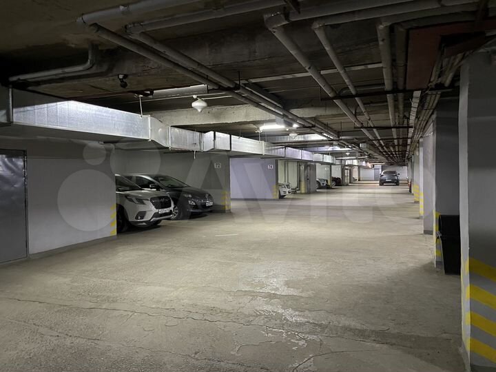 Машиноместо, 17 м²