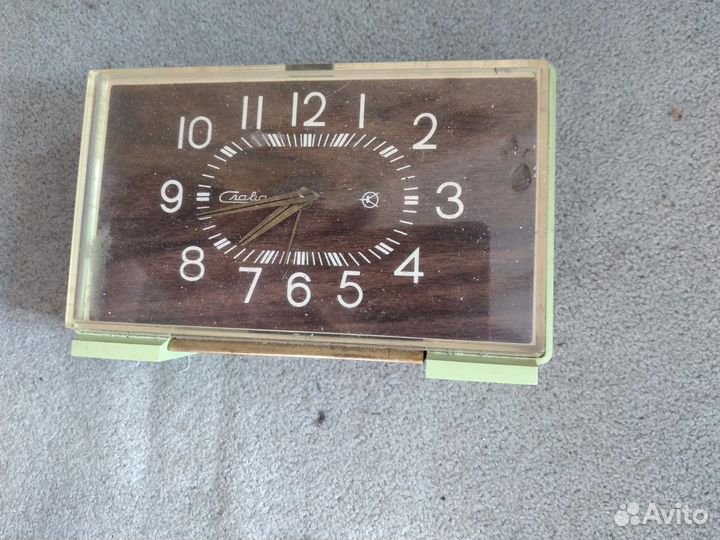 Настольные часы