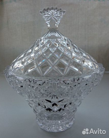 Вазы. Хрусталь. Богемия. Новые, современные