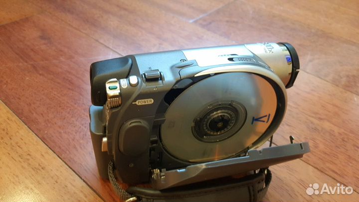 Видеокамера sony handycam DCR-dvd205e