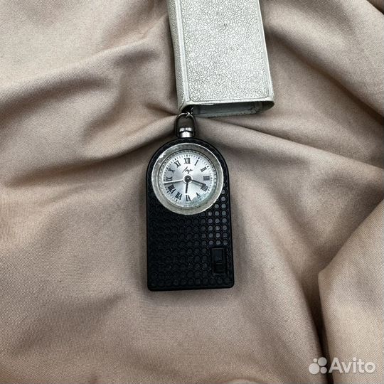 Старинные карманные часы брелок будильник луч