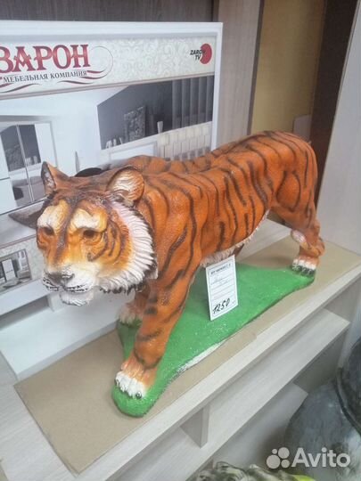 Статуэтка тигр