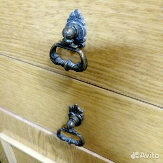 Тумба прикроватная