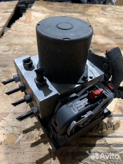 Блок abs Audi A4 B8 универсал 2.0 CDN 2007-2011