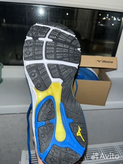 Кроссовки беговые Mizuno Wave Prodigy 5