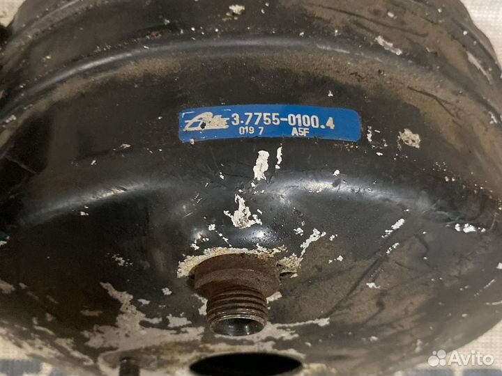 Тормозной вакуумник Mercedes W201 3775701014