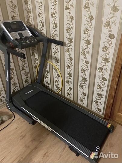 Электрическая беговая дорожка Larsen