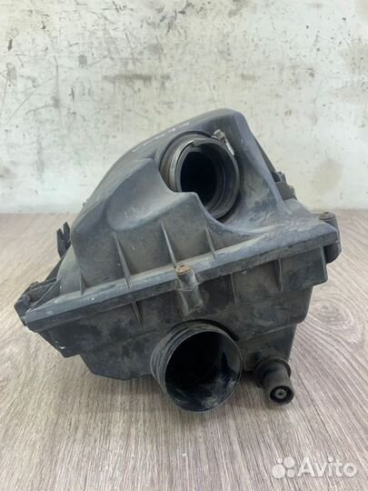 Корпус воздушного фильтра Opel Vectra C Z22XE