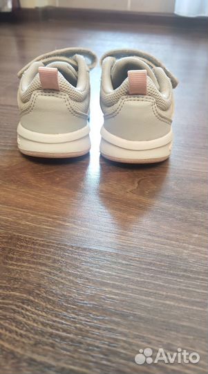 Кроссовки для девочки adidas