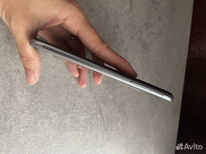 Телефон Samsung