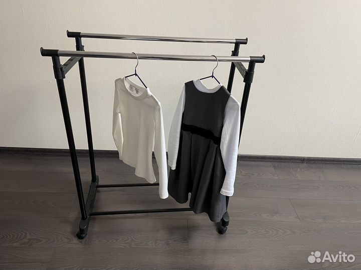 Вешалка для одежды напольная