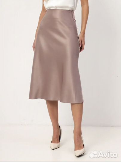 Юбка миди плотный атлас размер 46