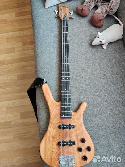 Бас копия Warwick