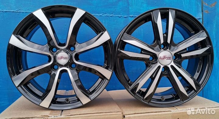 LADA Vesta, Largus R15 новые