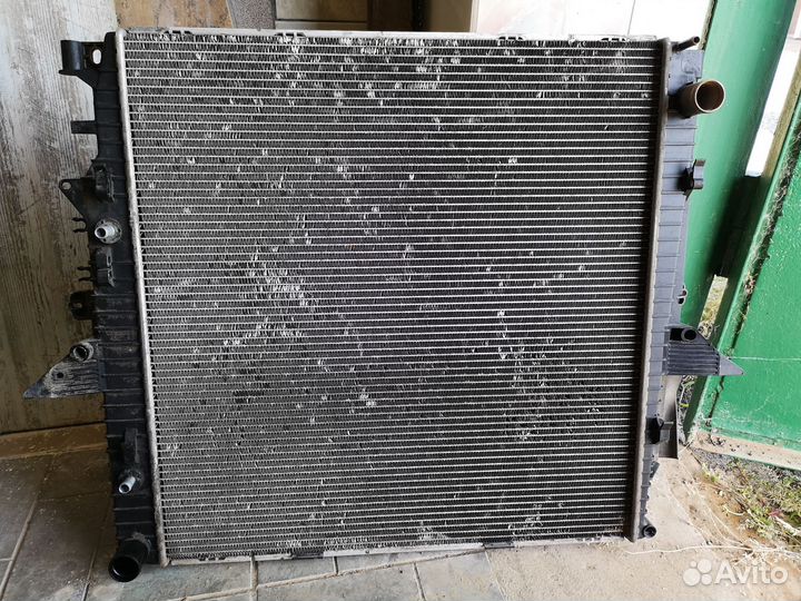 Радиатор LR Дискавери 3