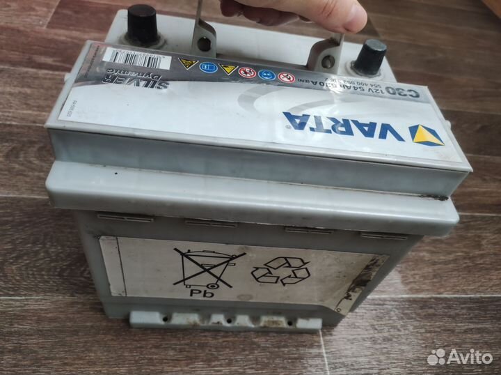 Автомобильный аккумулятор батарея Varta silver c30