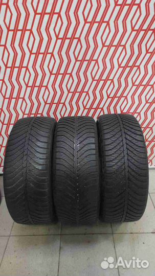 Goodyear Vector 4Seasons 215/55 R16