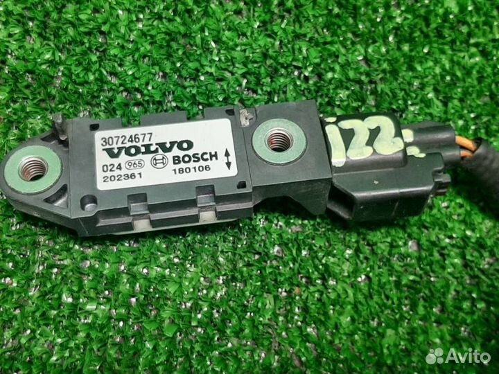 Датчик удара передний Volvo XC90 2006