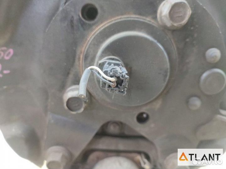 Ступица задняя правая toyota estima