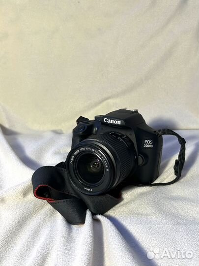 Зеркальный фотоаппарат canon eos 2000d