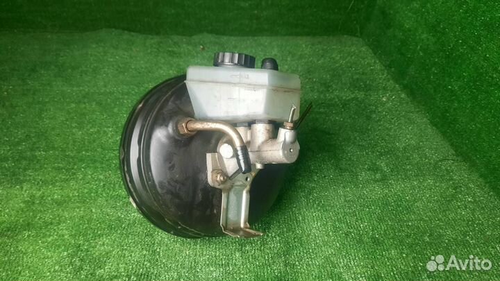 Вакуумный усилитель тормозов Mercedes-Benz S300