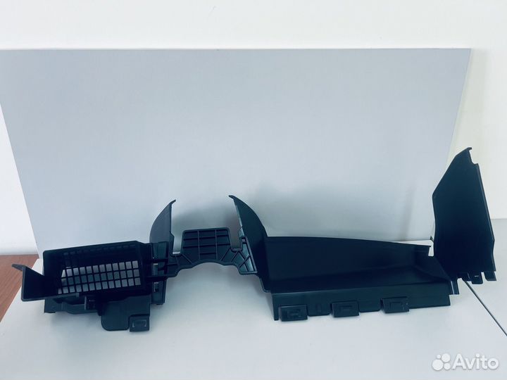 Дефлектор радиатора Renault Duster 2