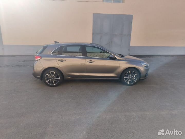 Hyundai i30 1.5 AT, 2023, 14 км