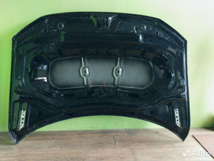 Капот Volkswagen Tiguan 2021 г
