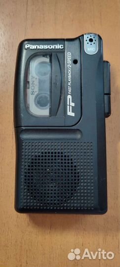 Кассетный диктофон Panasonic