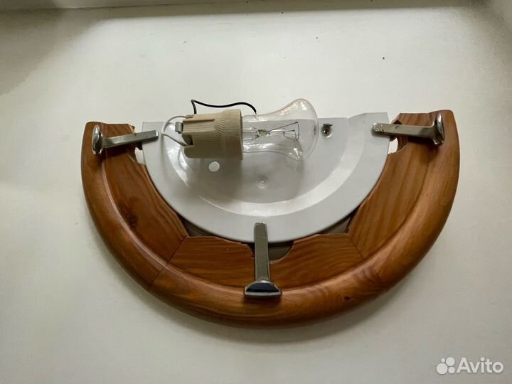 Светильник настенный