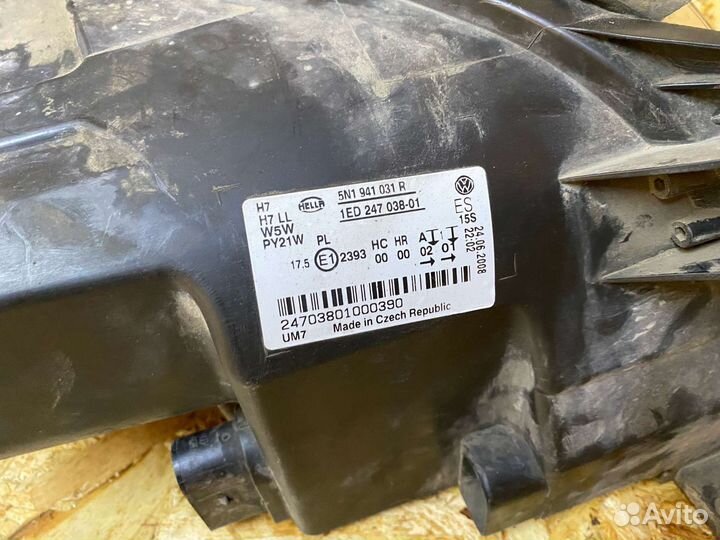 Фара VW Tiguan 2008