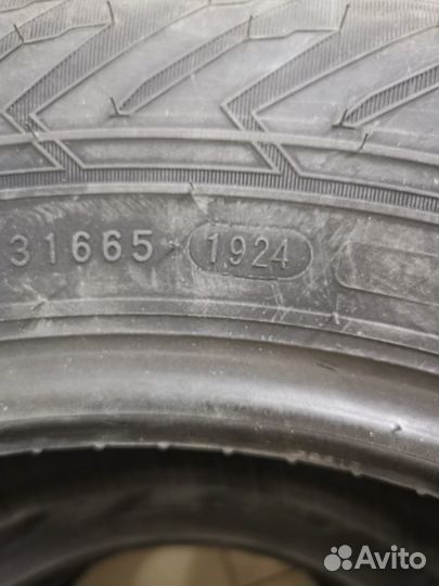 Ikon Tyres Nordman 8 215/65 R16 102T