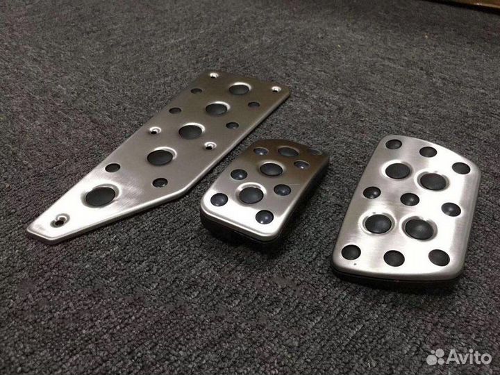 LX570 / LX450d Накладки на педали Superior F3VY8