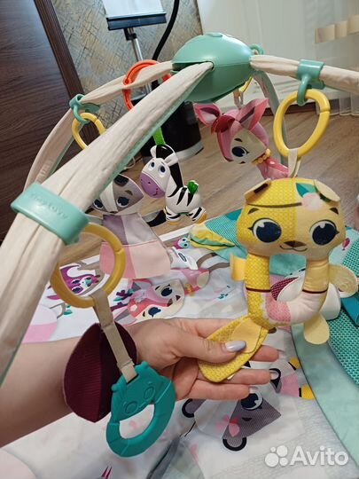 Развивающий коврик tiny love