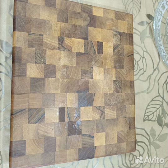 Торцевая разделочная доска из дуба