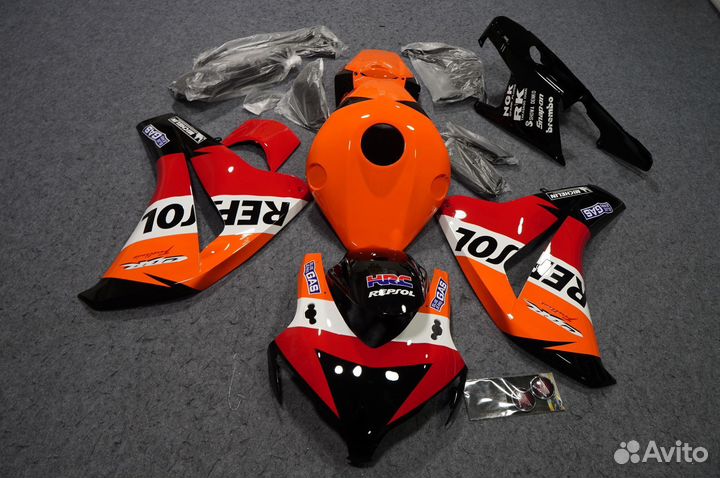 Комплект пластика на Honda CBR 1000RR 2008-2011