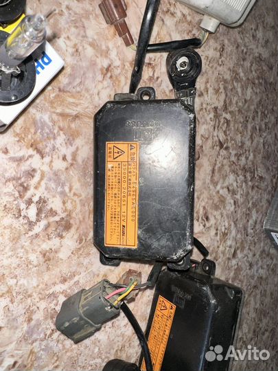 Блоки ксенона Subaru Legacy BE5 BH5 BHE BH9